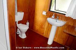 bathroom of the absolute beach bungalow